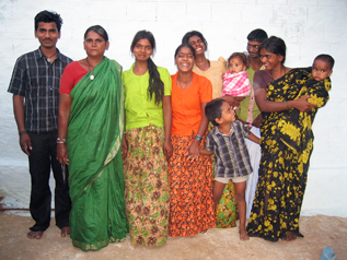バーギャラクシュミちゃんとその家族（インド）