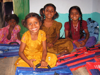 インドのコットン生産地域の子どもたち